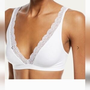 iNWOT HANRO COTTON DELIGHT LACE TRIM COTTON SOFT CUP